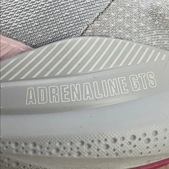 Brooks Women's Adrenaline GTS 24 Stability Shoes - size 8 - Picture 2 of 9